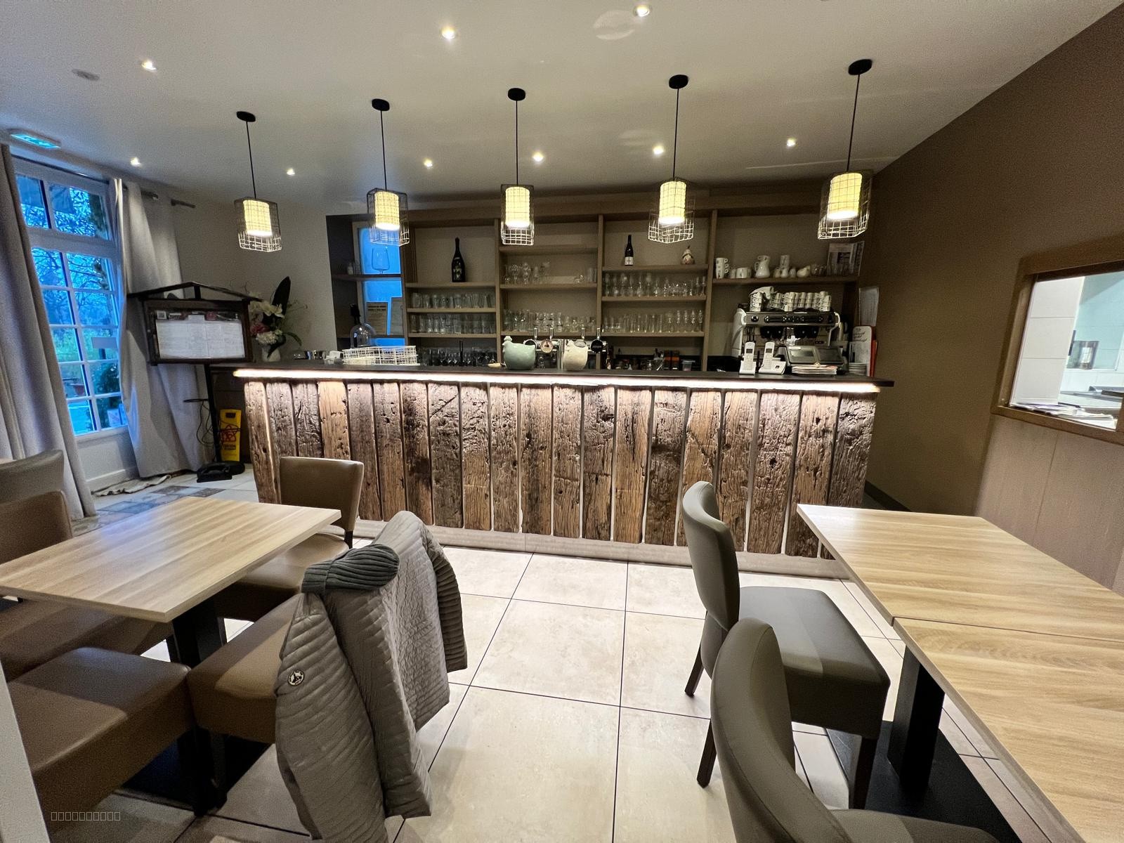Chanaz 73, Bord de l'eau, opportunité d'investissement rare, Bar Restaurant Licence IV — photo 6