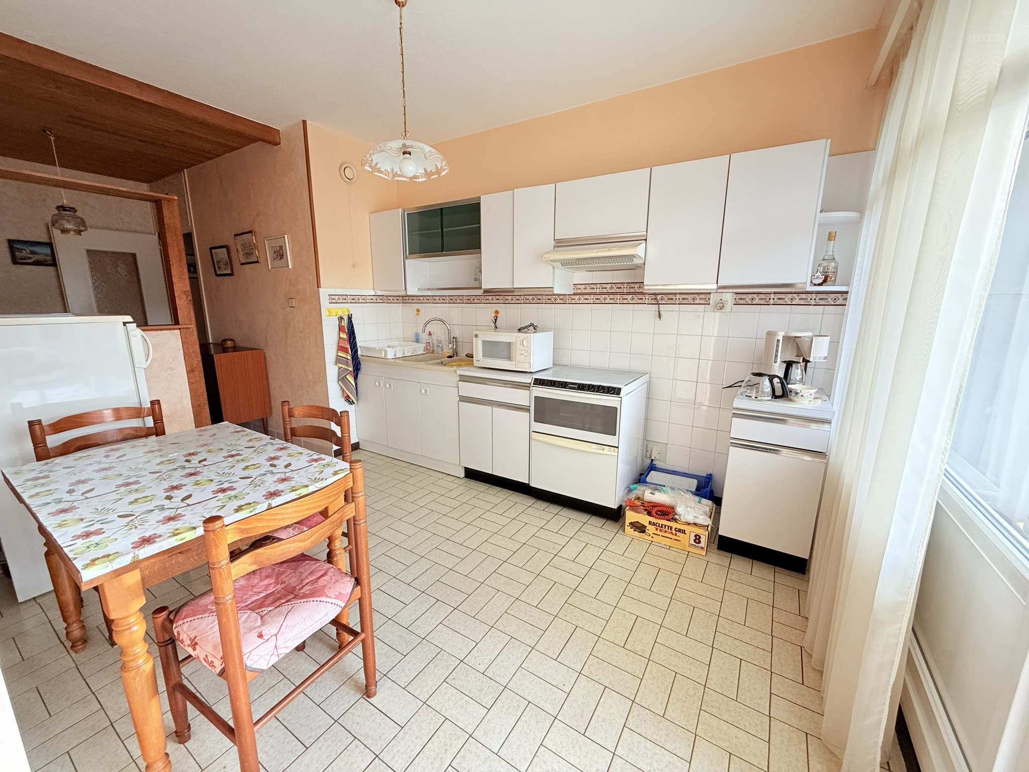 Cognin, proche toutes commodités, lumineux T4 en étage élevé avec cave et garage — photo 9