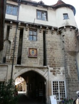 Exceptionnel Porte fortifiée Monument Historique Classé 15-17ème — photo 2