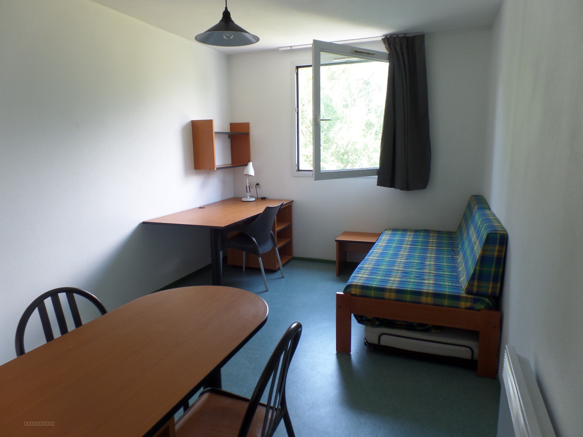 SAINT MARTIN D'HERES STUDIO MEUBLE — photo 2