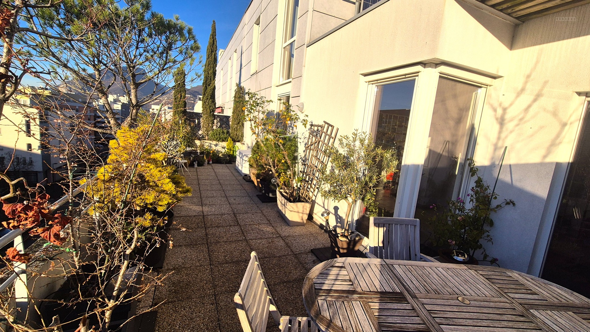 Superbe T5 duplex traversant avec vue Belledonne — photo 9