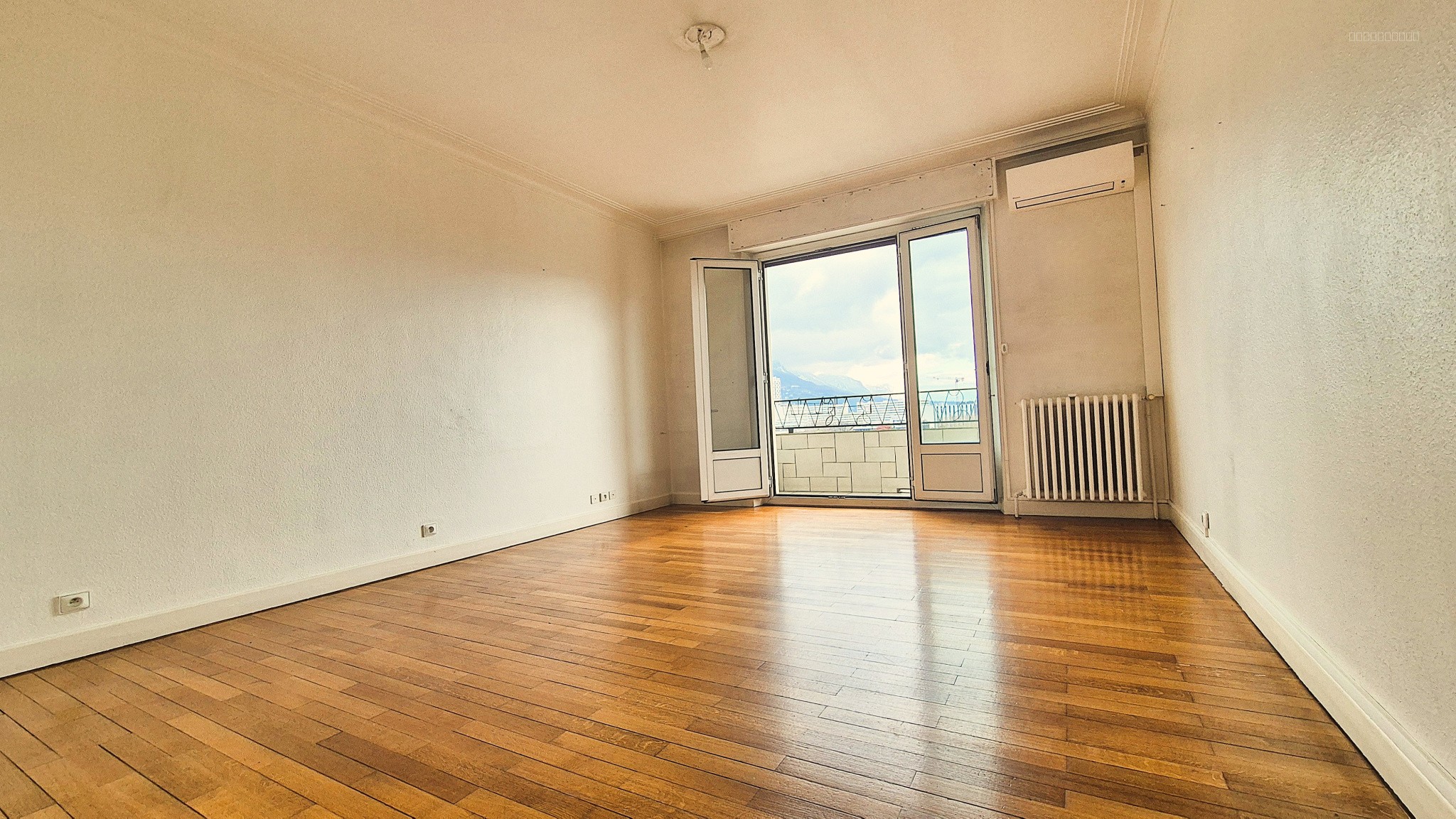 GRENOBLE PLACE PAUL MISTRAL EXCLUSIVITE — photo 3