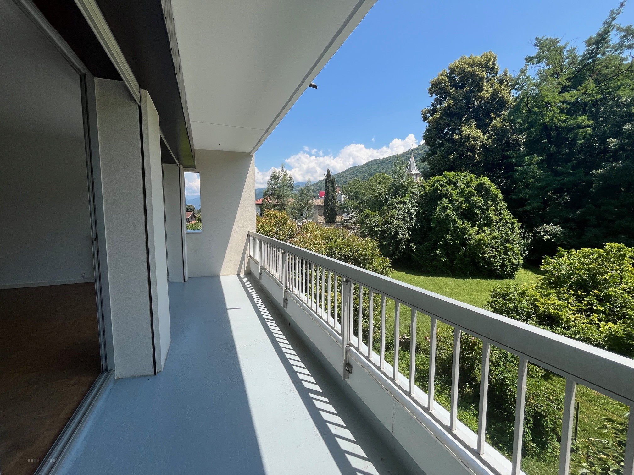 GIERES RESIDENCE LE PASTEUR GRAND T3 + CUISINE — photo 4