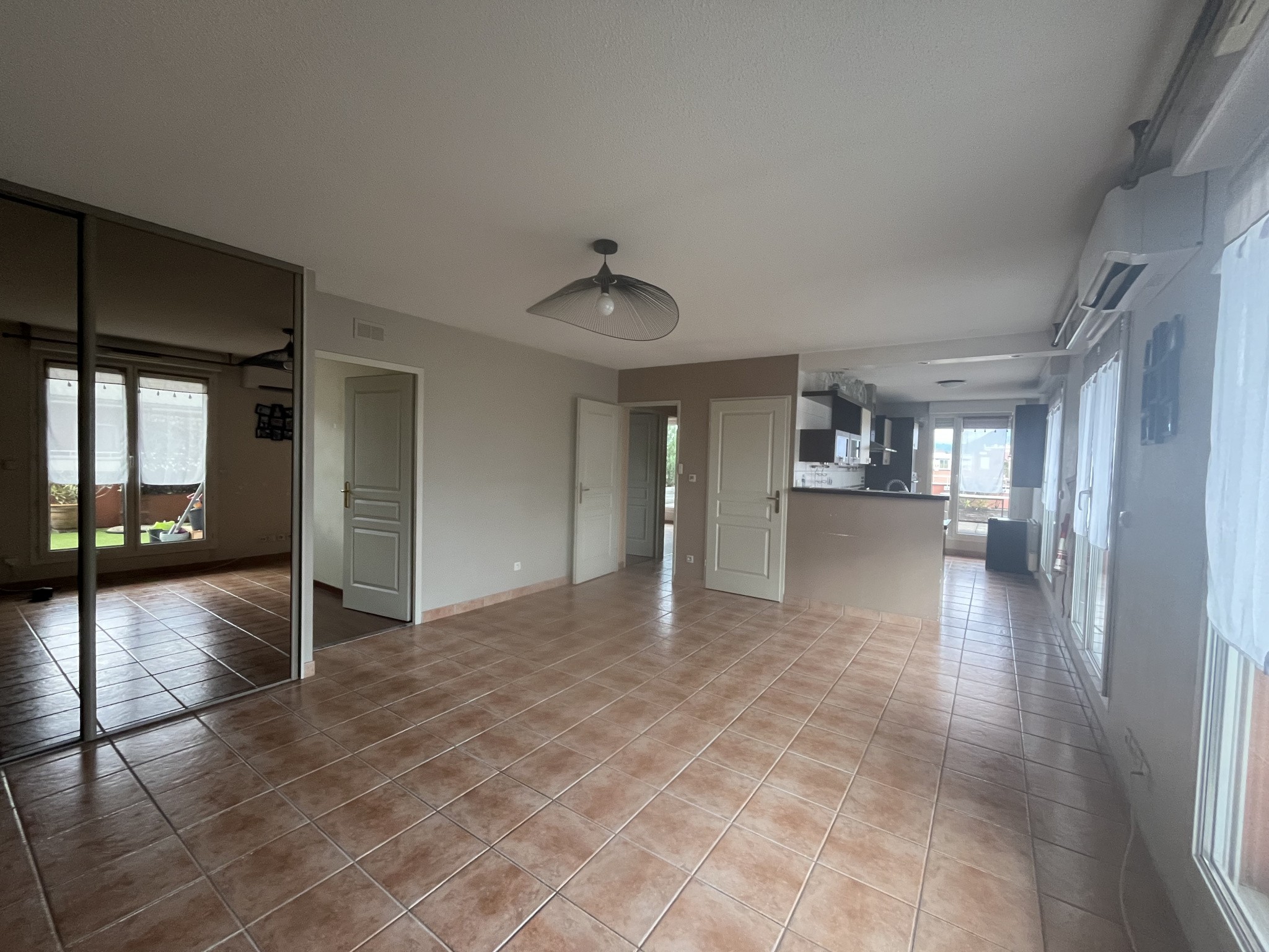 ECHIROLLES RUE DU VERCORS EXCLUSIVITE VILLA SUR LE TOIT RESIDENCE VILLA DOLCE — photo 2