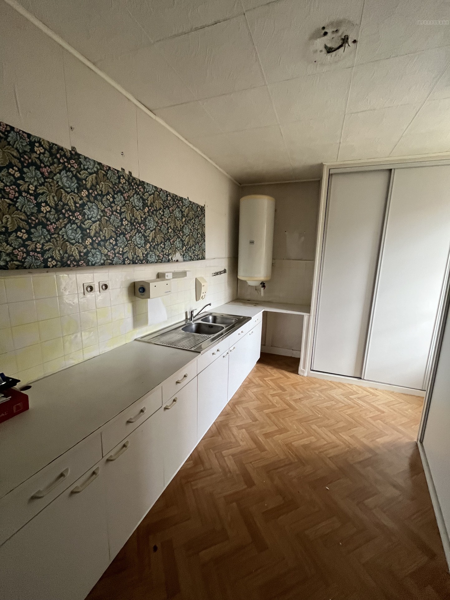 Immeuble à usage d'habitation et professionnel — photo 5