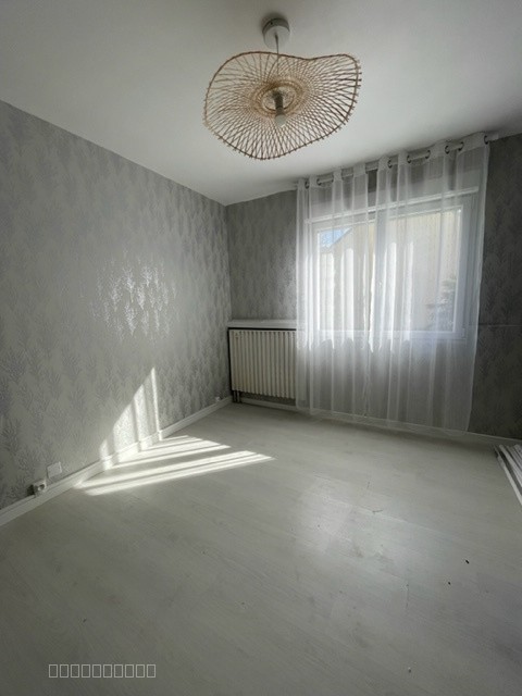 Maison de 83 m2 à Coulaines — photo 8