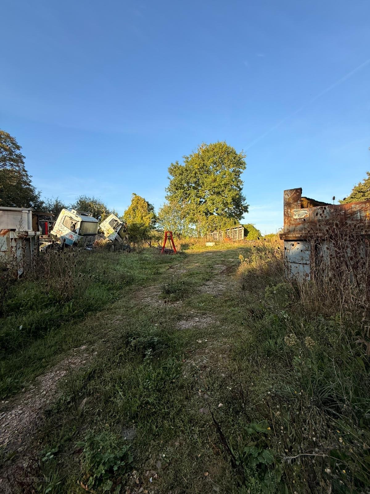 Bâtiment commercial de 980 m2 sur terrain de 4 388 m2 à Mamers — photo 12