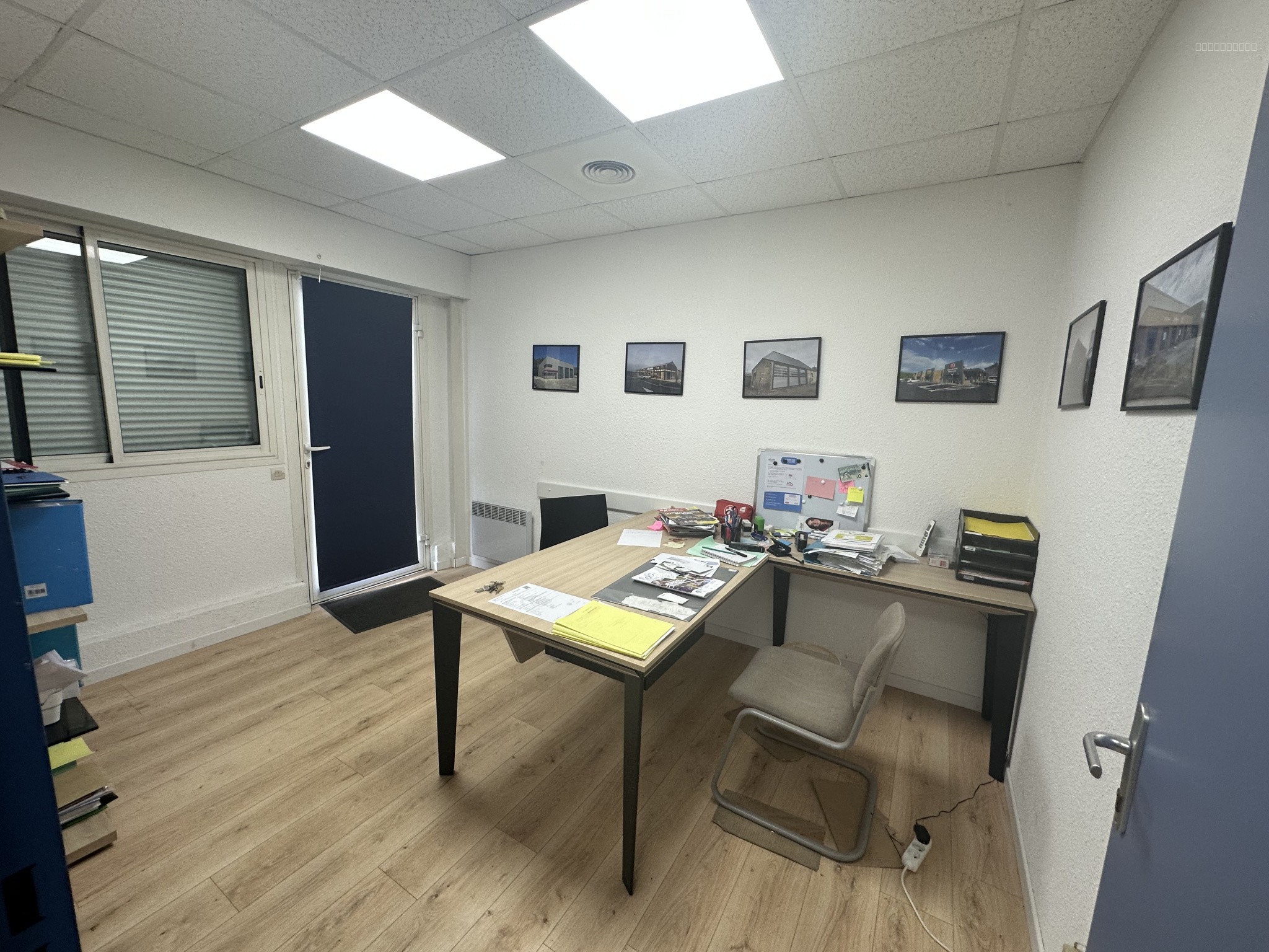 Local commercial 113 m2 - ZI SERRES- CASTET — photo 3