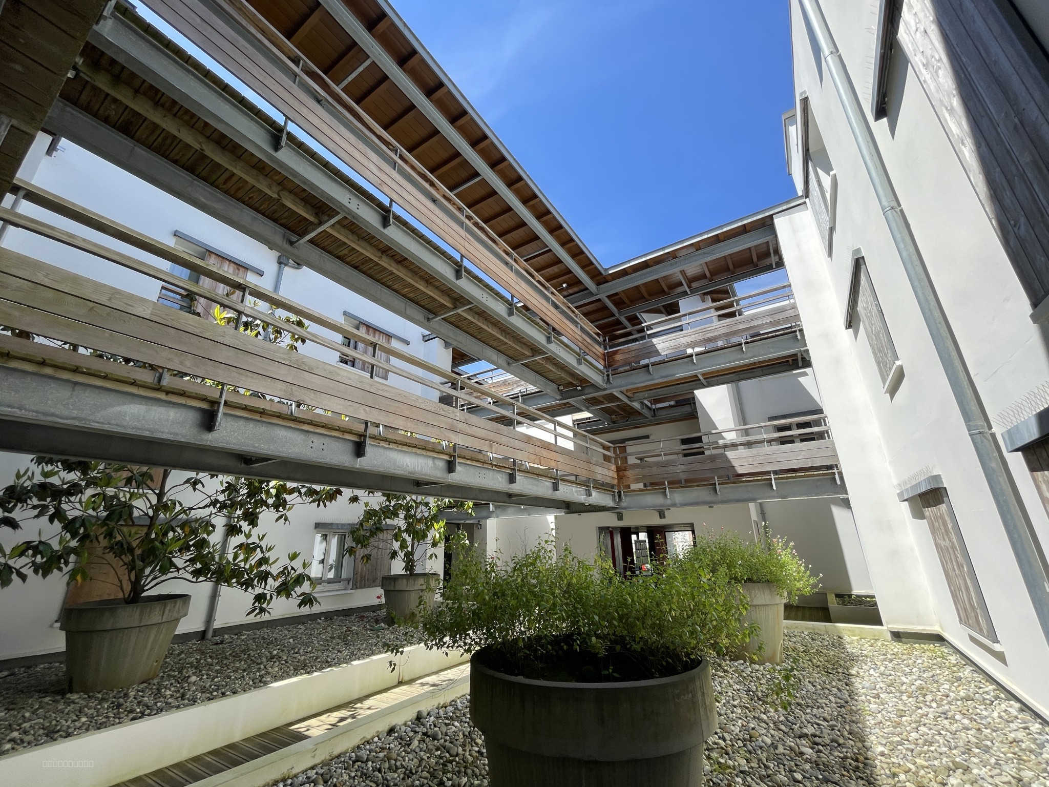Appartement T3 avec une superbe terrasse — photo 10