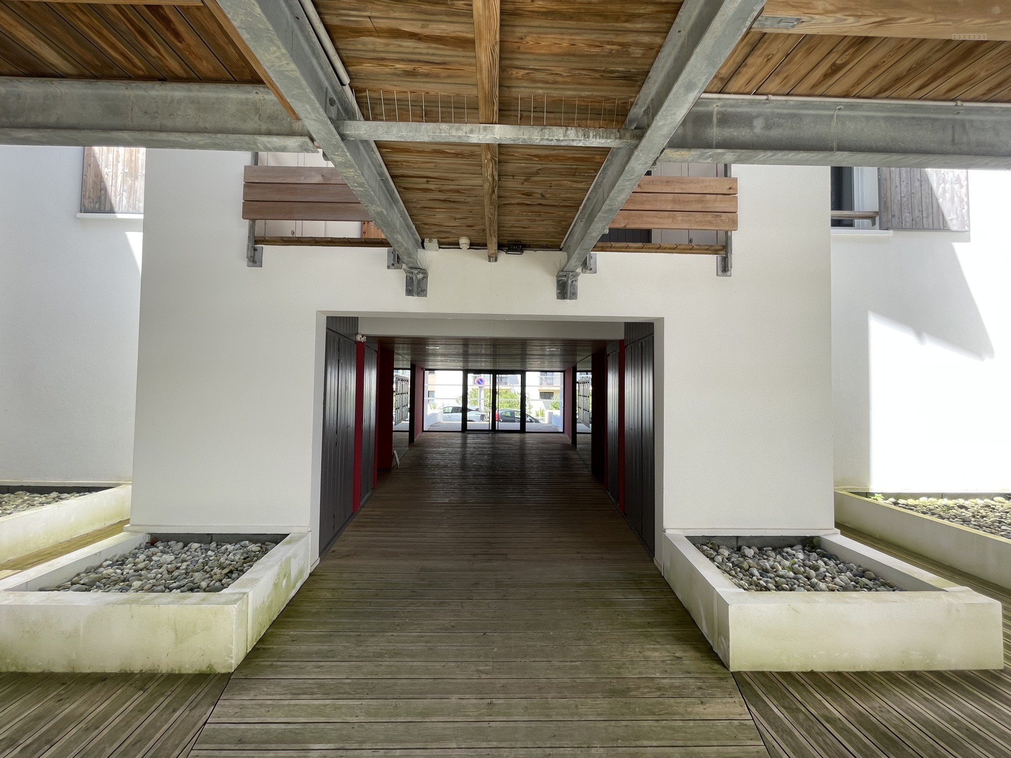Appartement T3 avec une superbe terrasse — photo 9