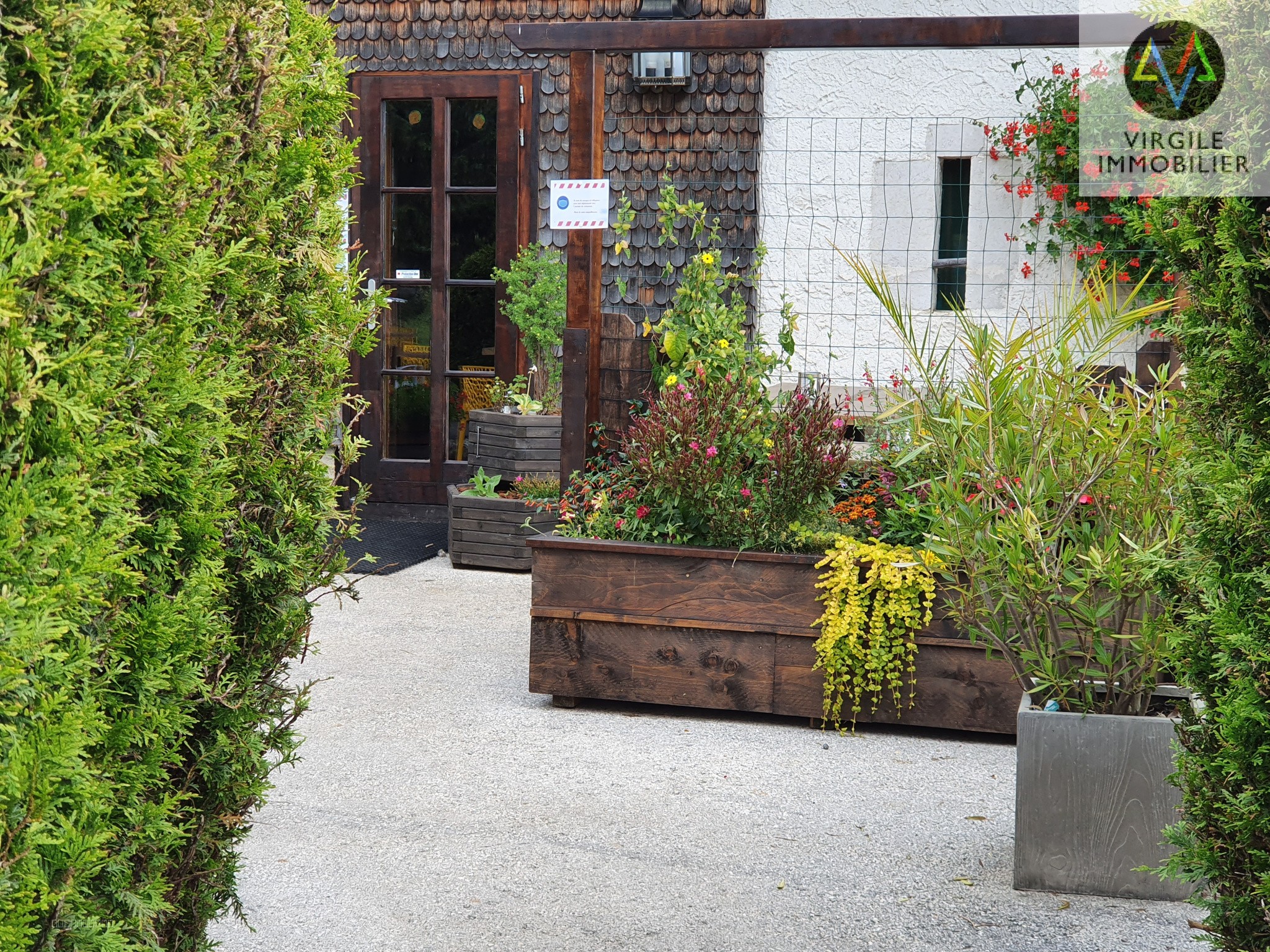Fonds de commerce restaurant de renom à vendre   Rochejean, Haut-Doubs — photo 4