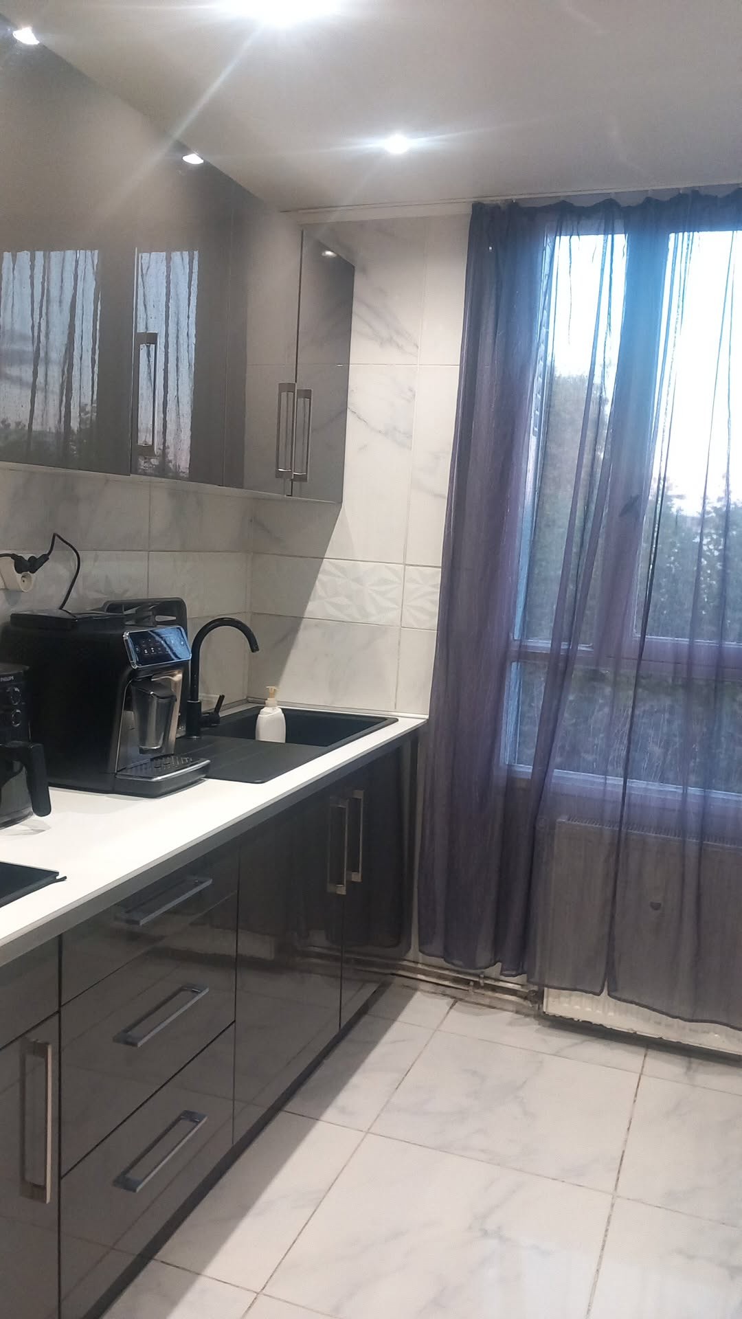 Bel appartement t4 de 76M2 entièrement rénové -quartier NOCAZ ,MONTELIMAR — photo 2