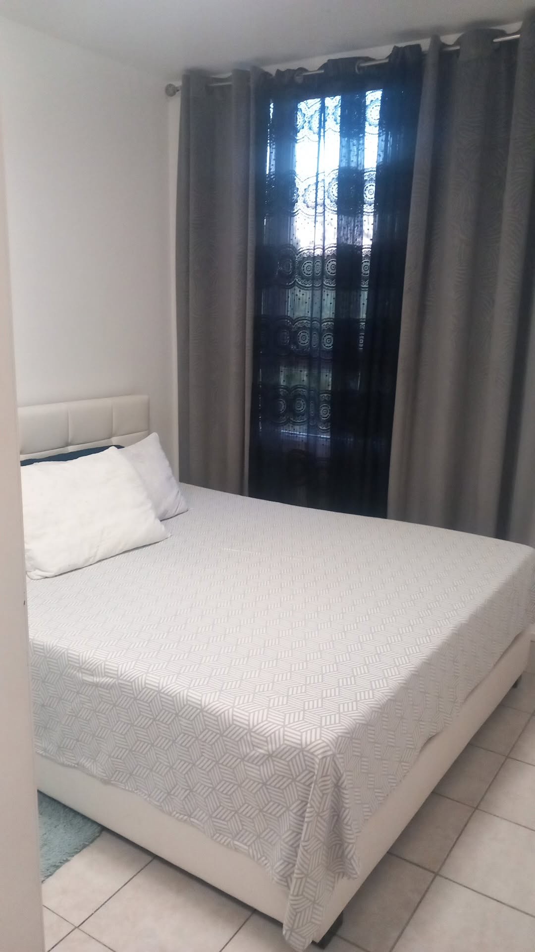 Bel appartement t4 de 76M2 entièrement rénové -quartier NOCAZ ,MONTELIMAR — photo 8