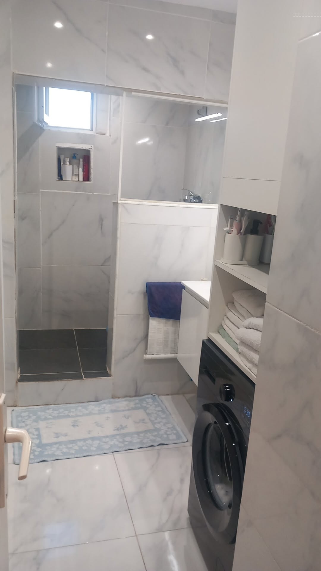 Bel appartement t4 de 76M2 entièrement rénové -quartier NOCAZ ,MONTELIMAR — photo 9