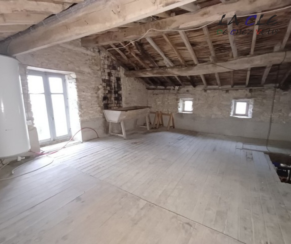 DEPENDANCE A FINIR DE RENOVER — photo 6