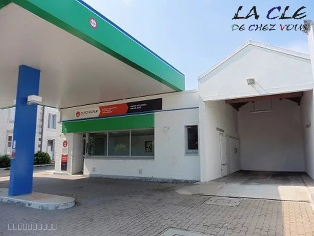 LOCAL COMMERCIAL — photo 6