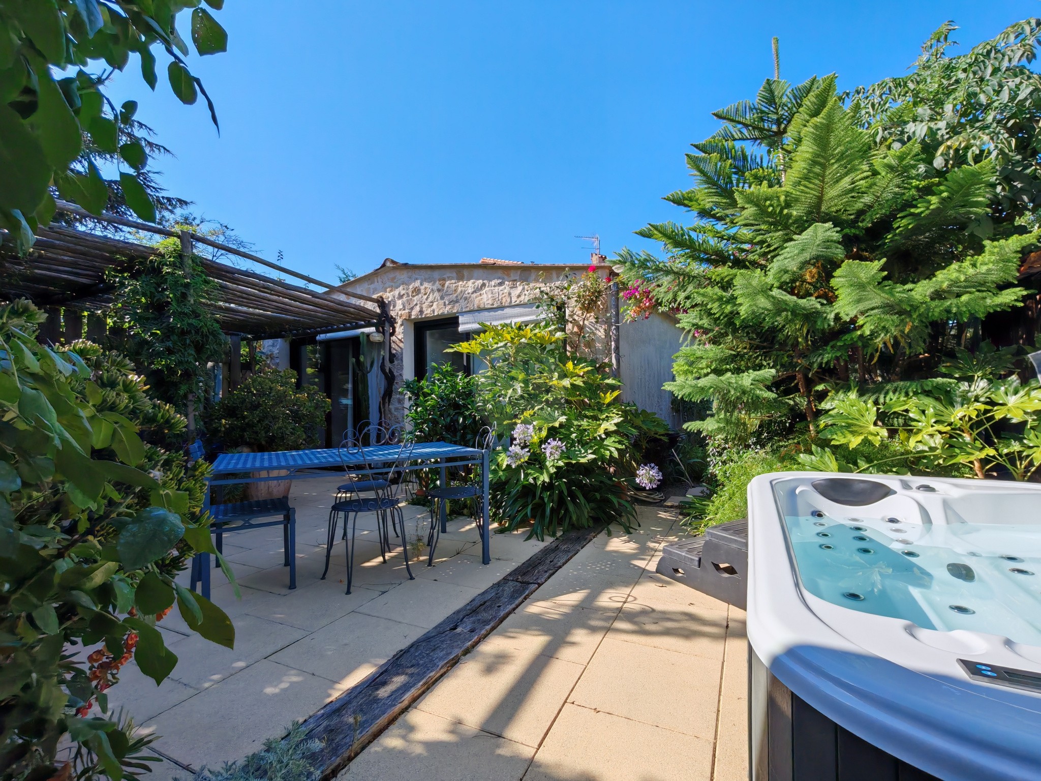PORT-FRÉJUS   VILLA DE PLAIN-PIED   COUP DE CŒUR ABSOLU — photo 2
