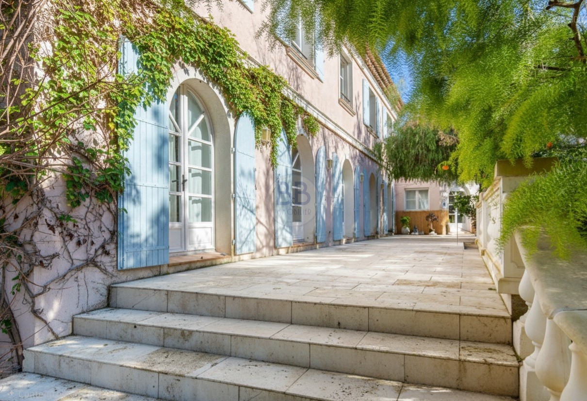 EXCLUSIVITE    SAINT-RAPHAEL   BASTIDE AIXOISE EN PLEINE NATURE — photo 3