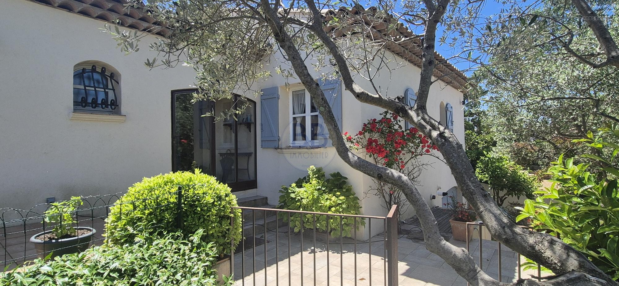 Charme, lumière et authenticité   Maison 4 chambres avec piscine — photo 19