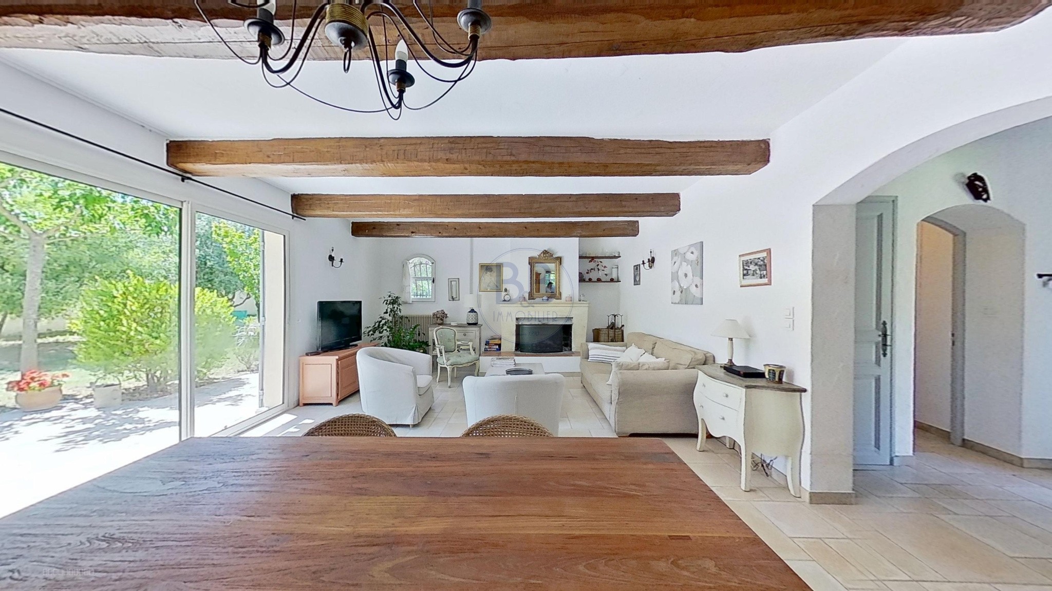 Charme, lumière et authenticité   Maison 4 chambres avec piscine — photo 20
