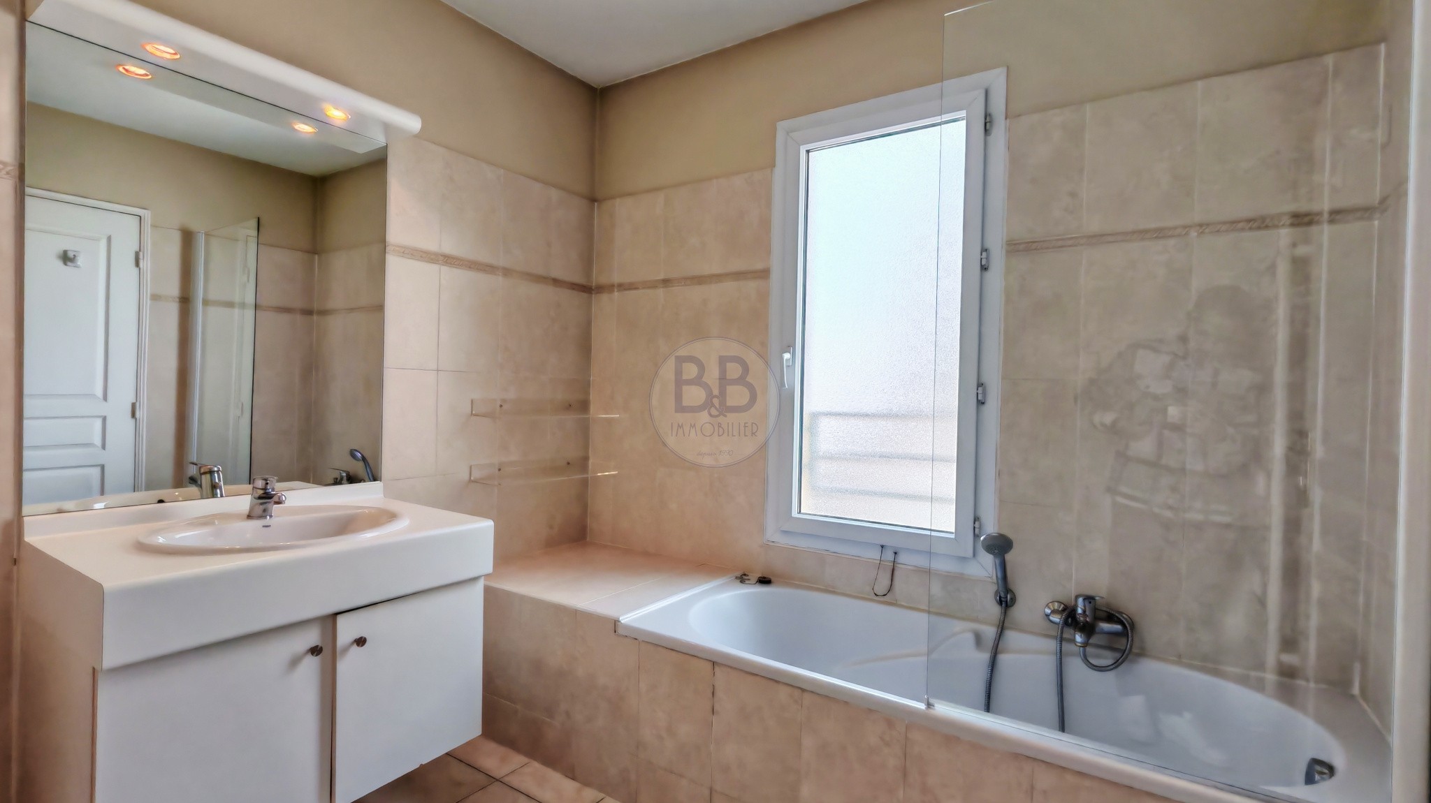 Fréjus Centre   Spacieux 4 pièces de 90 m2 avec terrasse — photo 9