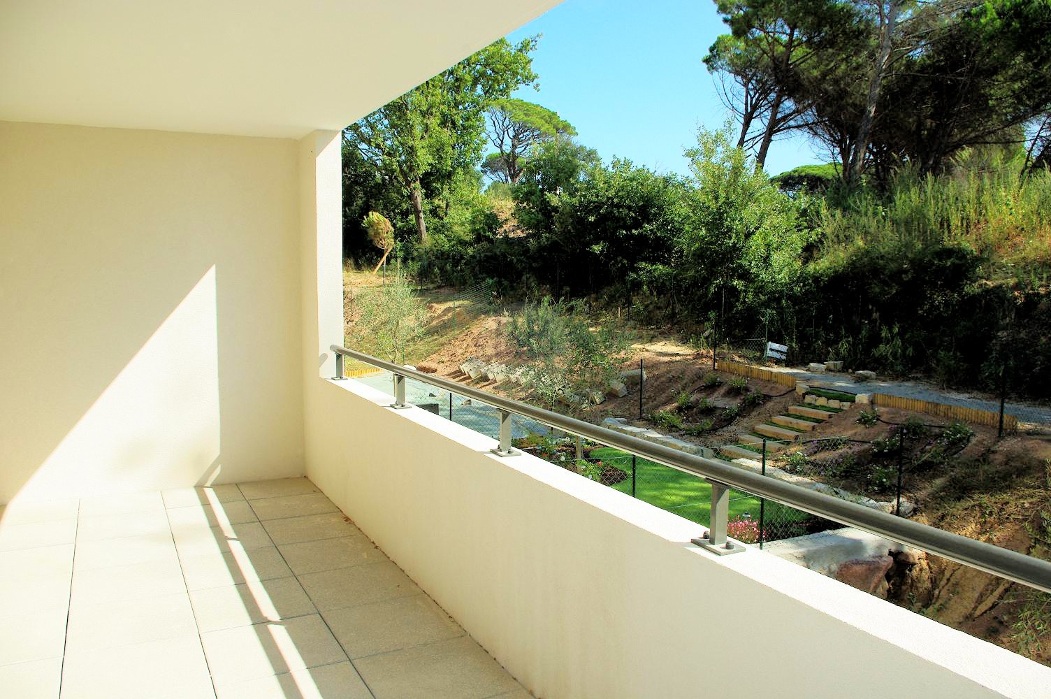 4 PIECES 80M2 AVEC PARKING ET GARAGE — photo 4