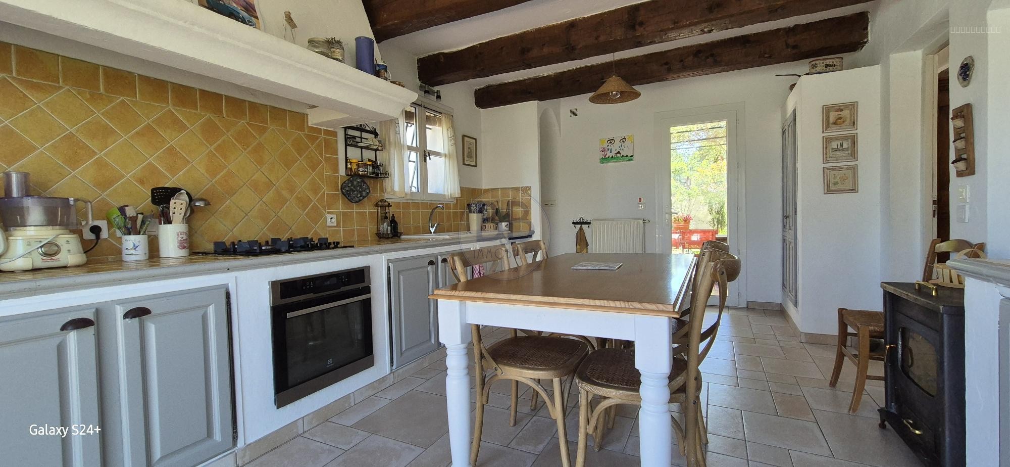 Charme, lumière et authenticité   Maison 4 chambres avec piscine — photo 15