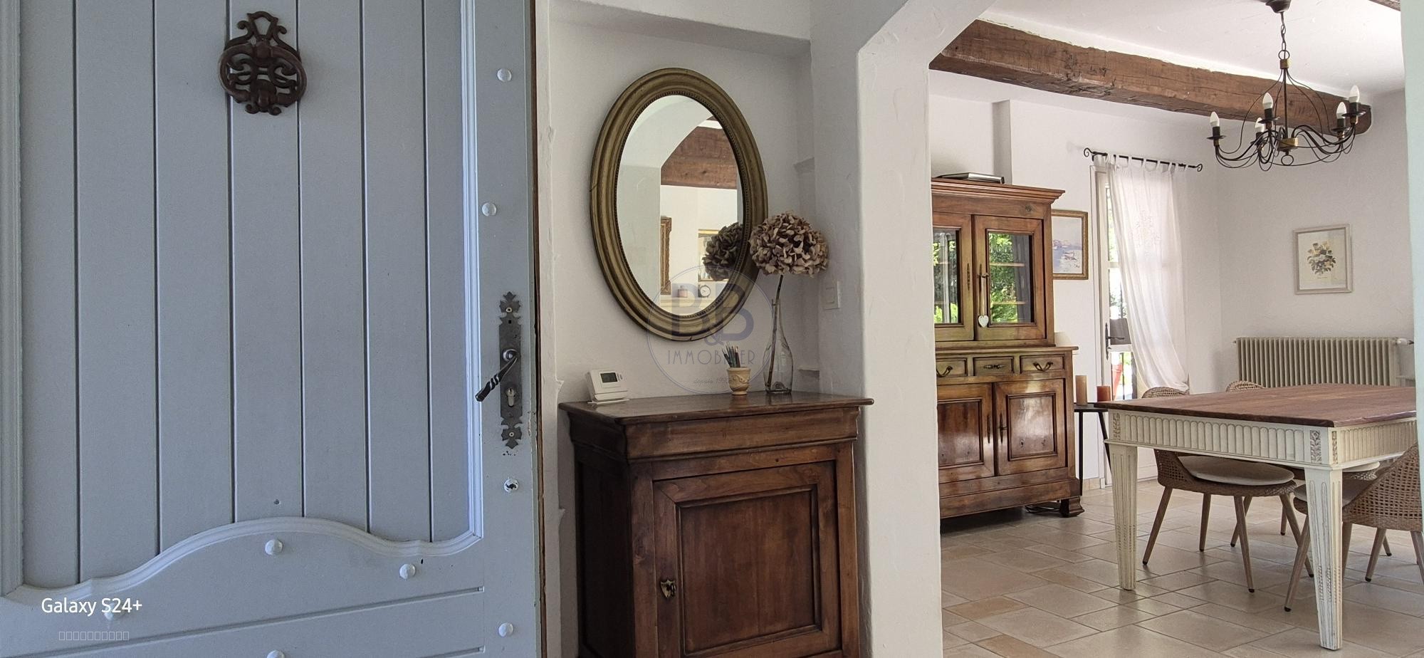 Charme, lumière et authenticité   Maison 4 chambres avec piscine — photo 6