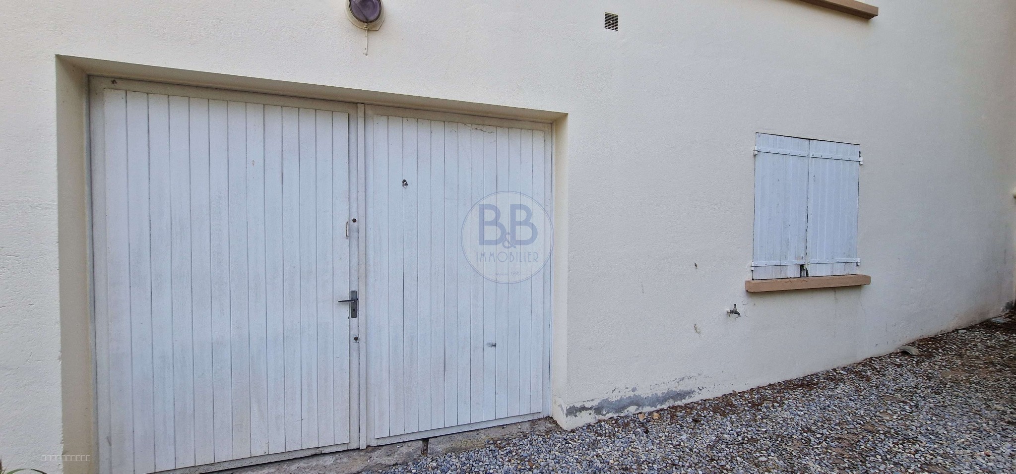 GARAGE / DEPOT 120M2 A VALESCURE — photo 2