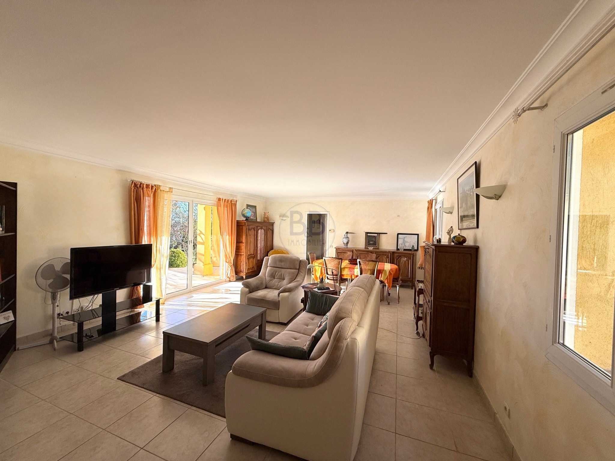 A vendre Villa de plain-pied avec vue dégagée à Draguignan   Quartier résidentiel recherché — photo 8