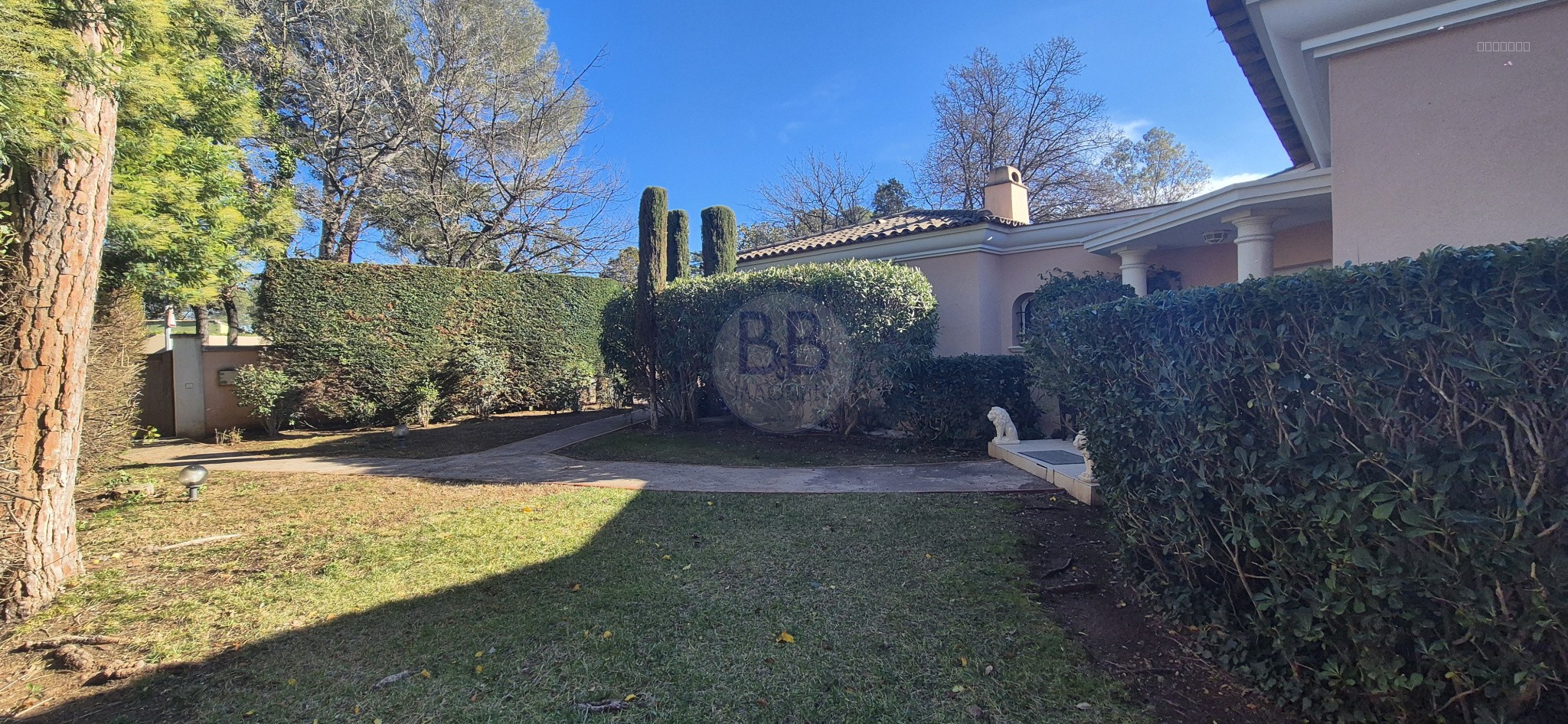 EXCLUSIVITÉ : PROPRIÉTÉ RARE DE PLAIN-PIED À SAINT-RAPHAËL, VALESCURE — photo 7