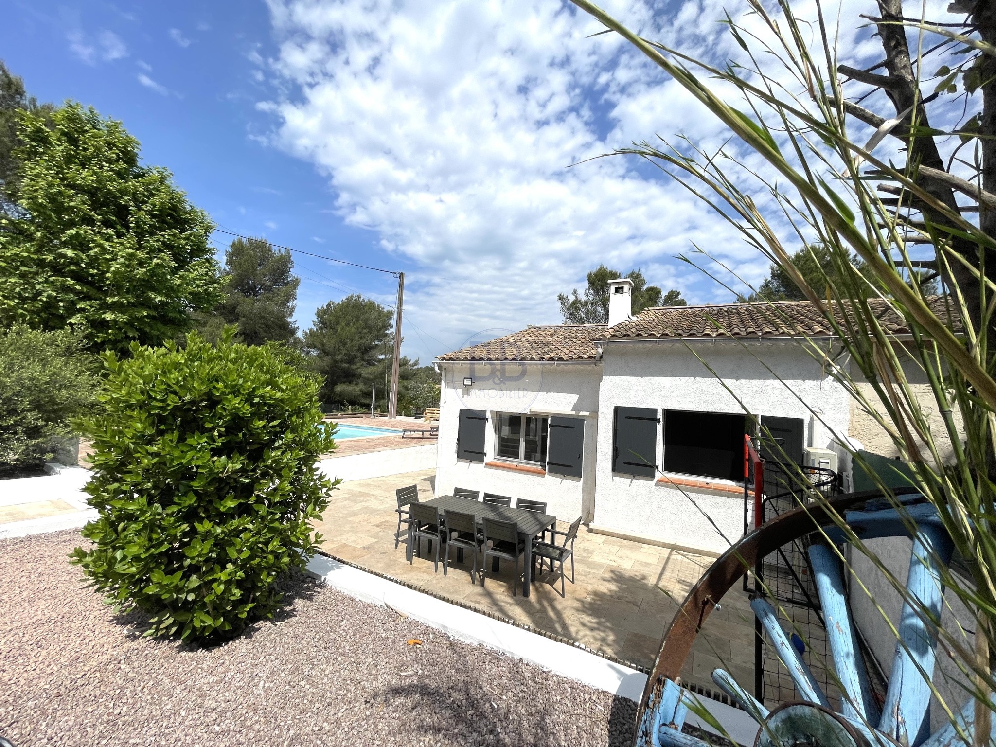 Vente villa 3 pièces rénovée à Fréjus avec piscine — photo 14