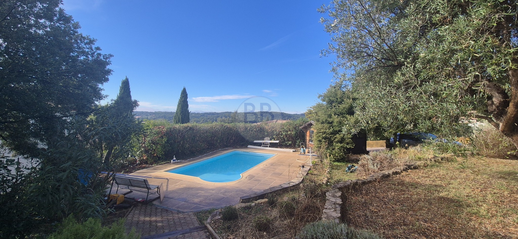 A vendre Villa de plain-pied avec vue dégagée à Draguignan   Quartier résidentiel recherché — photo 3