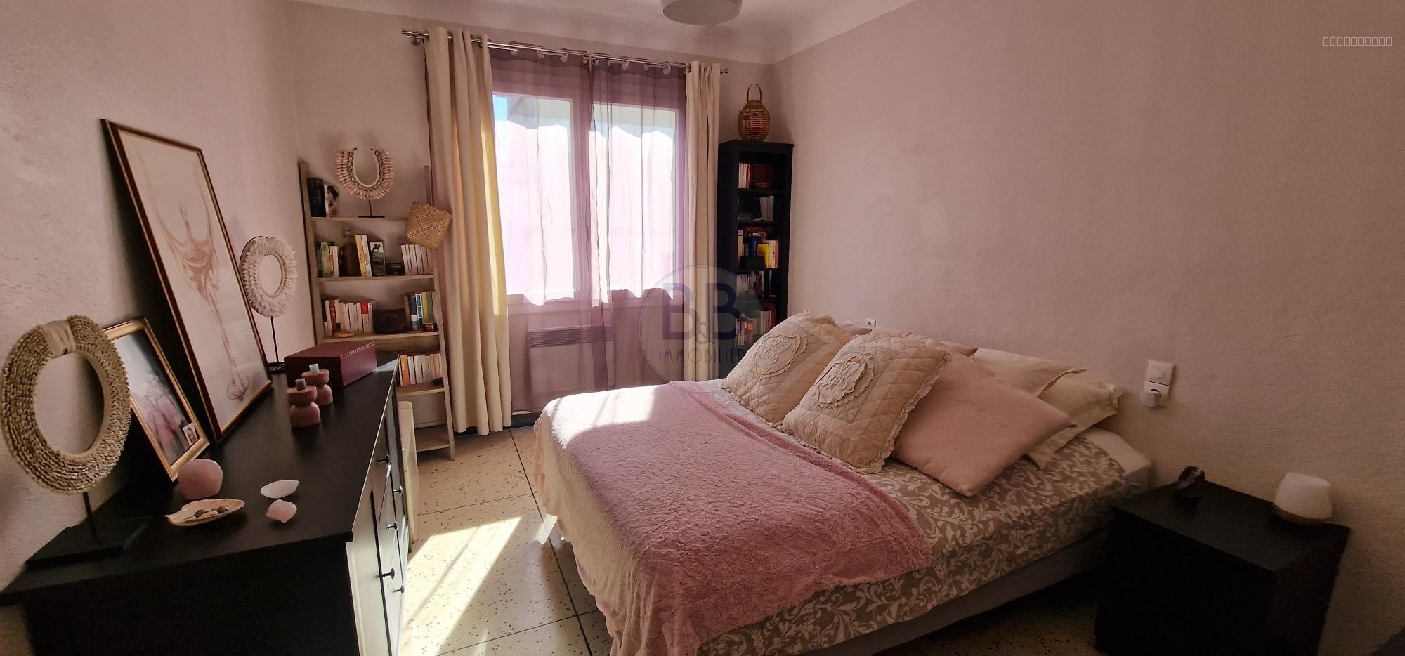 A vendre Haut de villa avec jardin privatif   Quartier des Plaines, Saint-Raphaël — photo 7