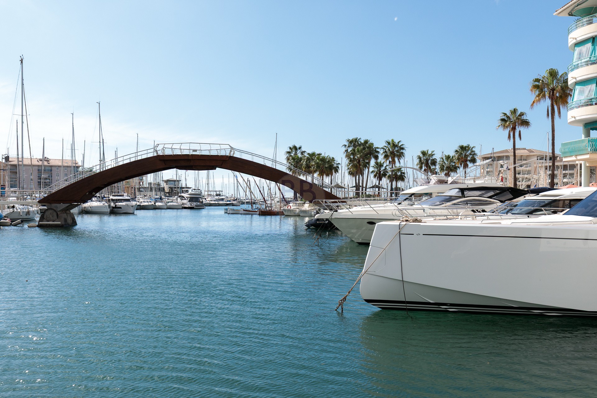 Sublime 3 Pièces au coeur de Port Fréjus — photo 11