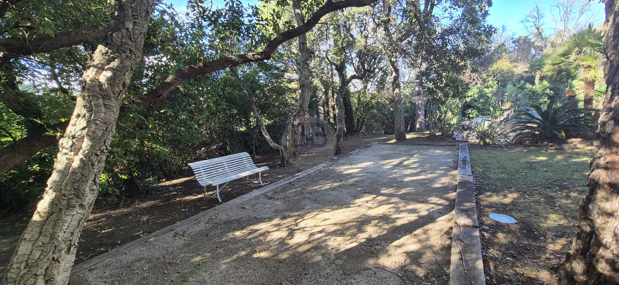 EXCLUSIVITÉ : PROPRIÉTÉ RARE DE PLAIN-PIED À SAINT-RAPHAËL, VALESCURE — photo 10