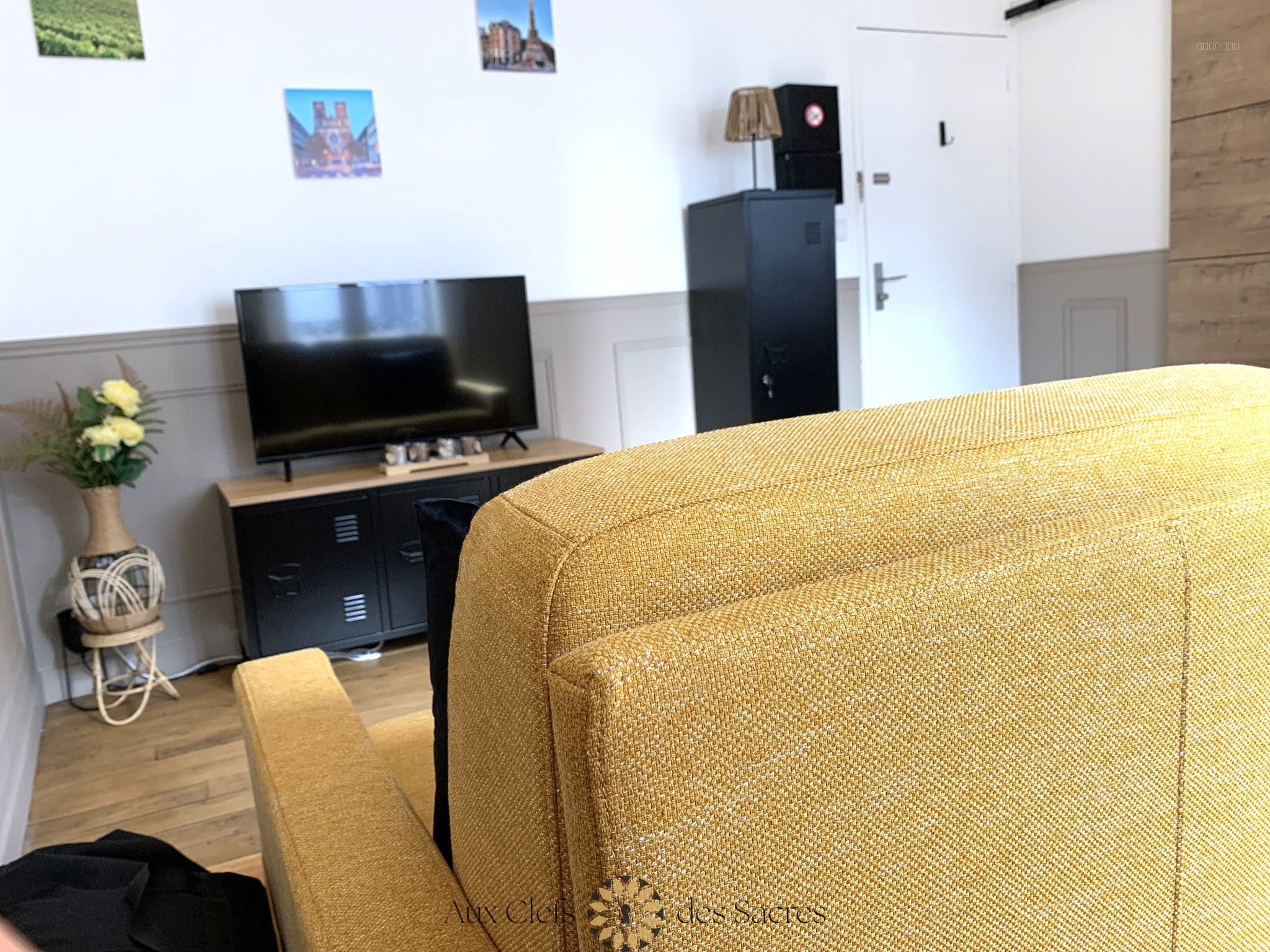 A VENDRE : Studio rénové et vendu meublé avec locataire — photo 7