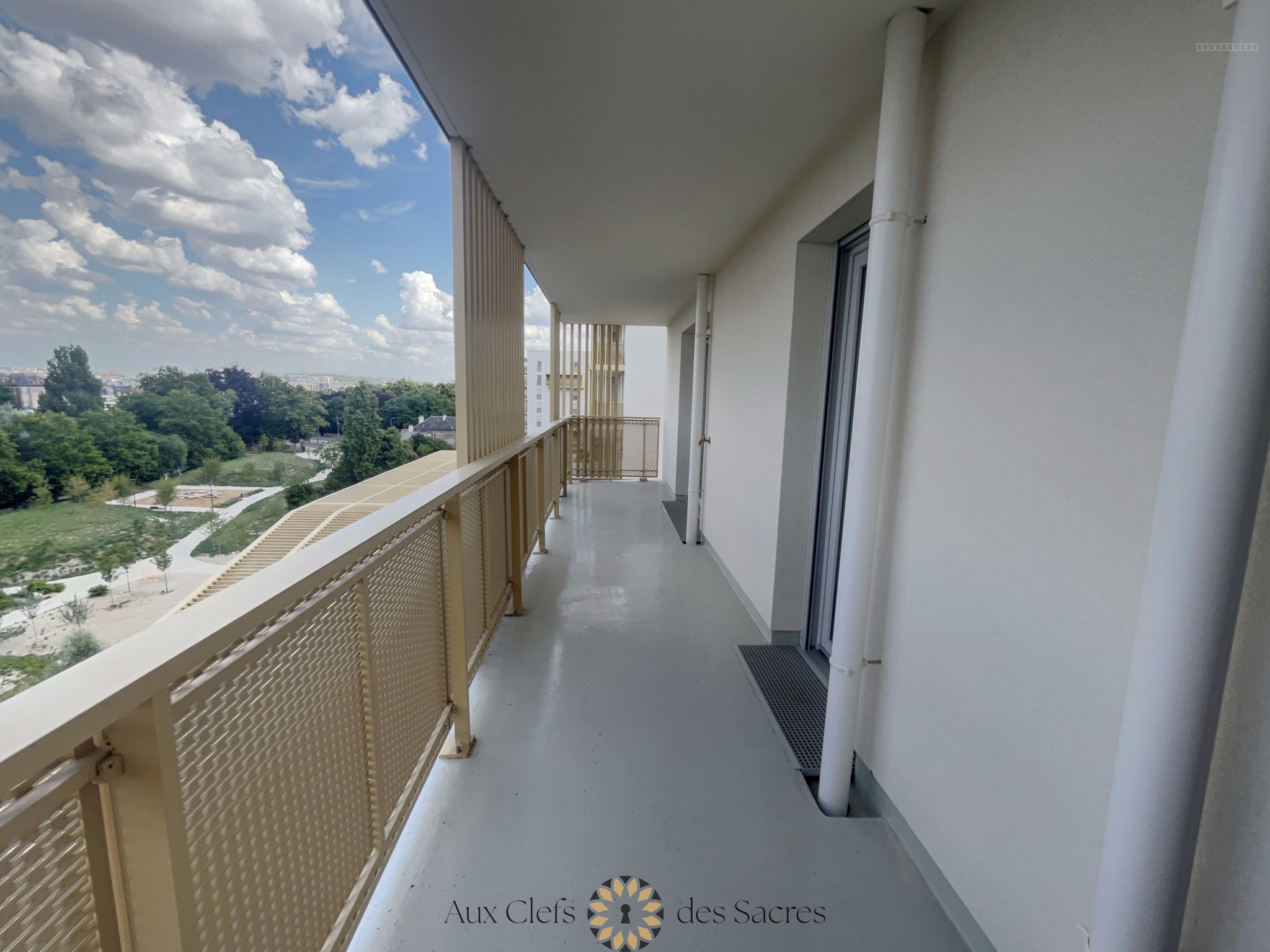 REIMS CENTRE - PONT DE VESLE / COMEDIE - APPARTEMENT T4 AVEC BALCON ET STATIONNEMENT — photo 15