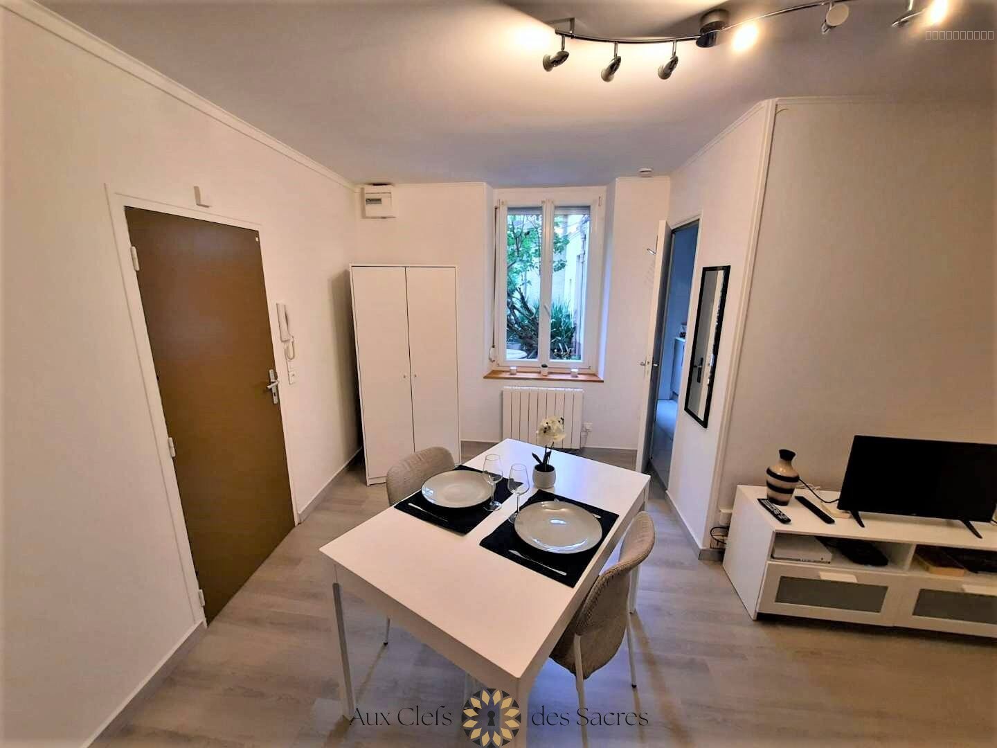 Location appartement meublé Reims — photo 11