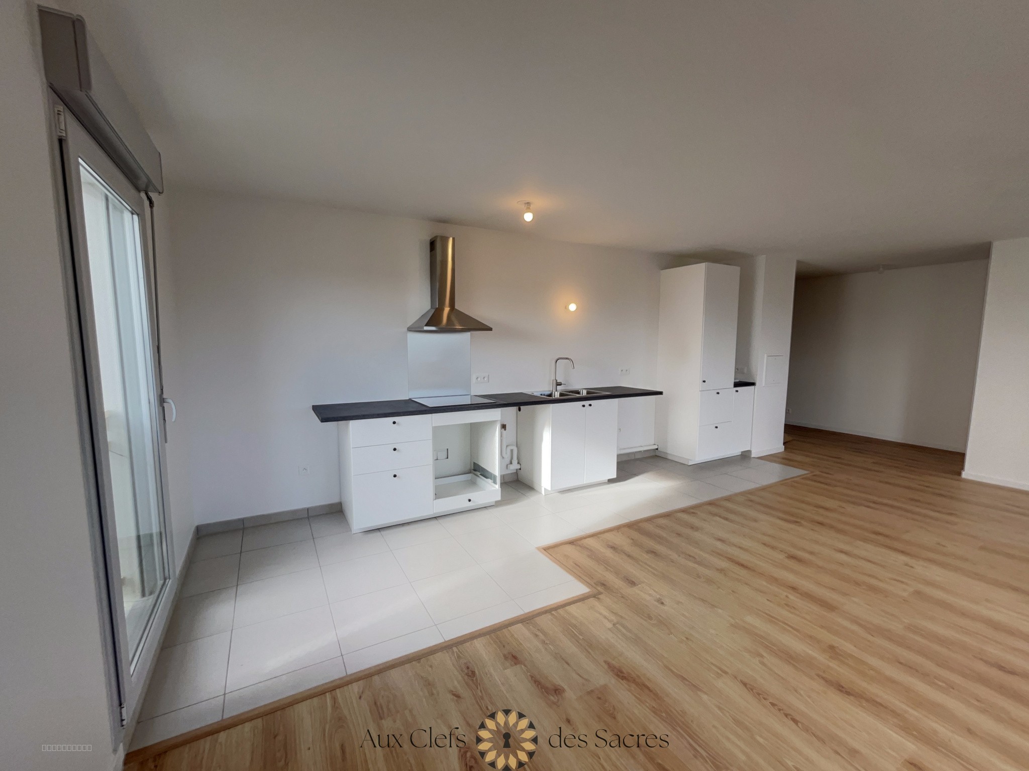 REIMS CENTRE - PONT DE VESLE / COMEDIE - APPARTEMENT T4 AVEC BALCON ET STATIONNEMENT — photo 8