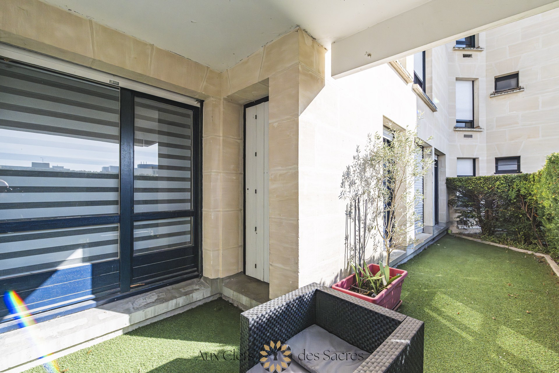 Vente Appartement 4 chambres avec terrasse et garage — photo 2