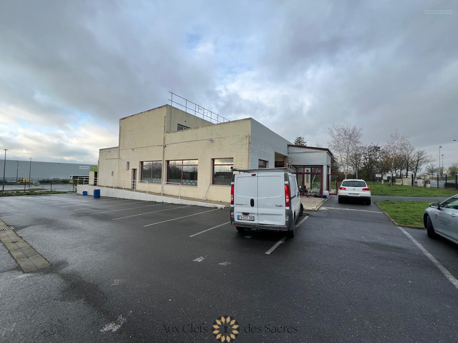 LOCAL COMMERCIAL — photo 3