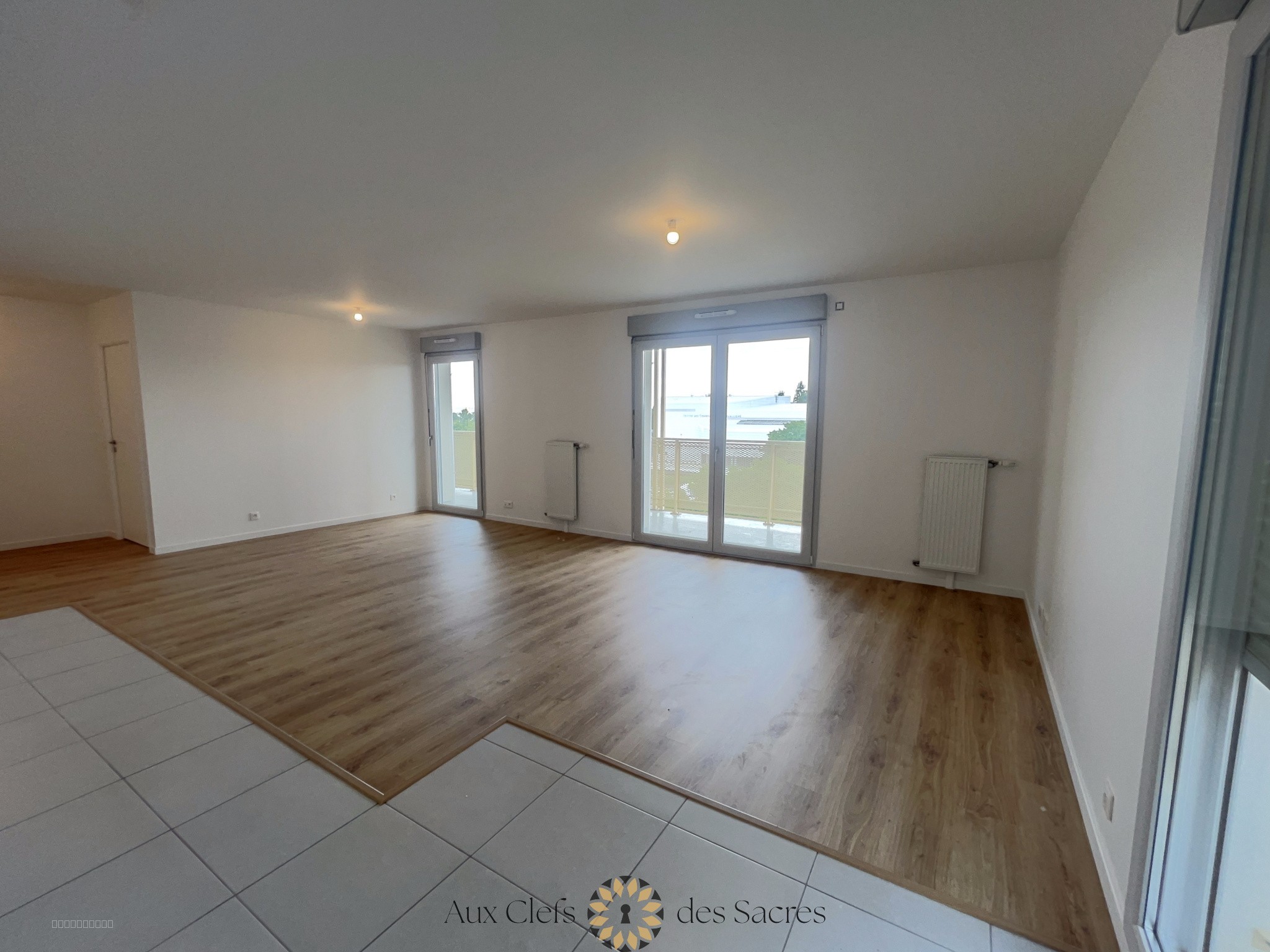 REIMS CENTRE - PONT DE VESLE / COMEDIE - APPARTEMENT T4 AVEC BALCON ET STATIONNEMENT — photo 2