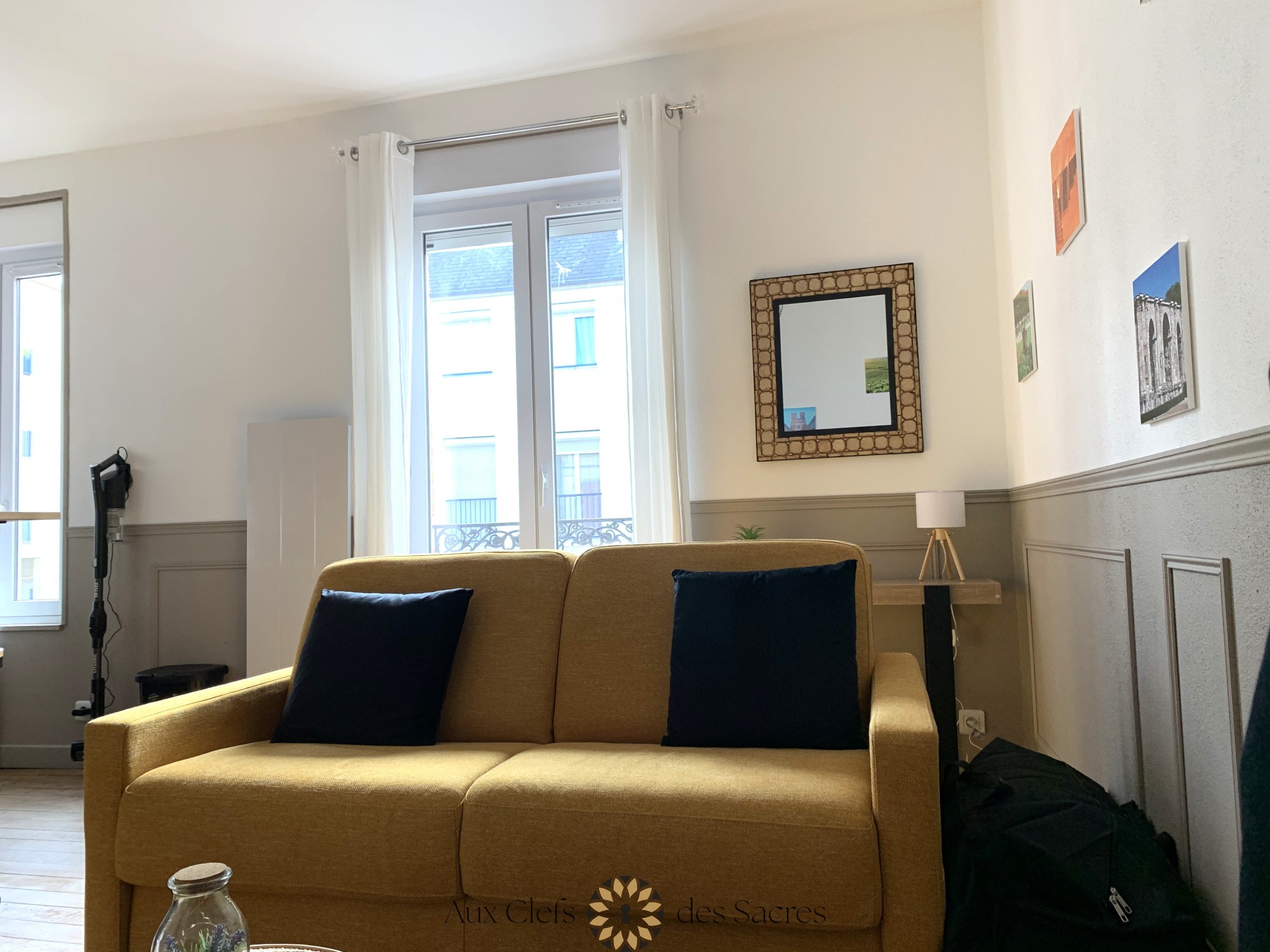 A VENDRE : Studio rénové et vendu meublé avec locataire — photo 8