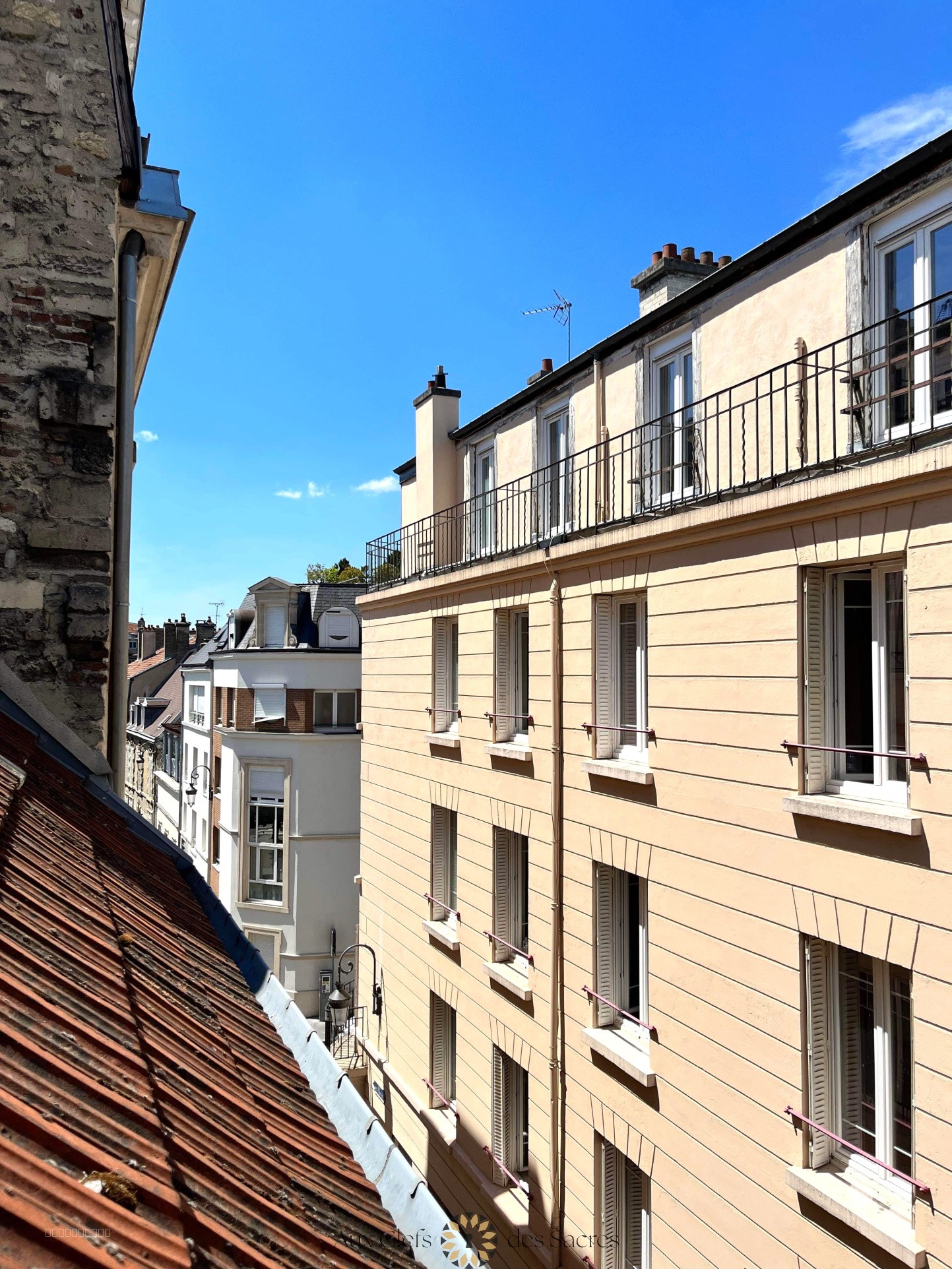 Location appartement meublé type 3 Reims Hypercentre Hôtel de Ville — photo 18
