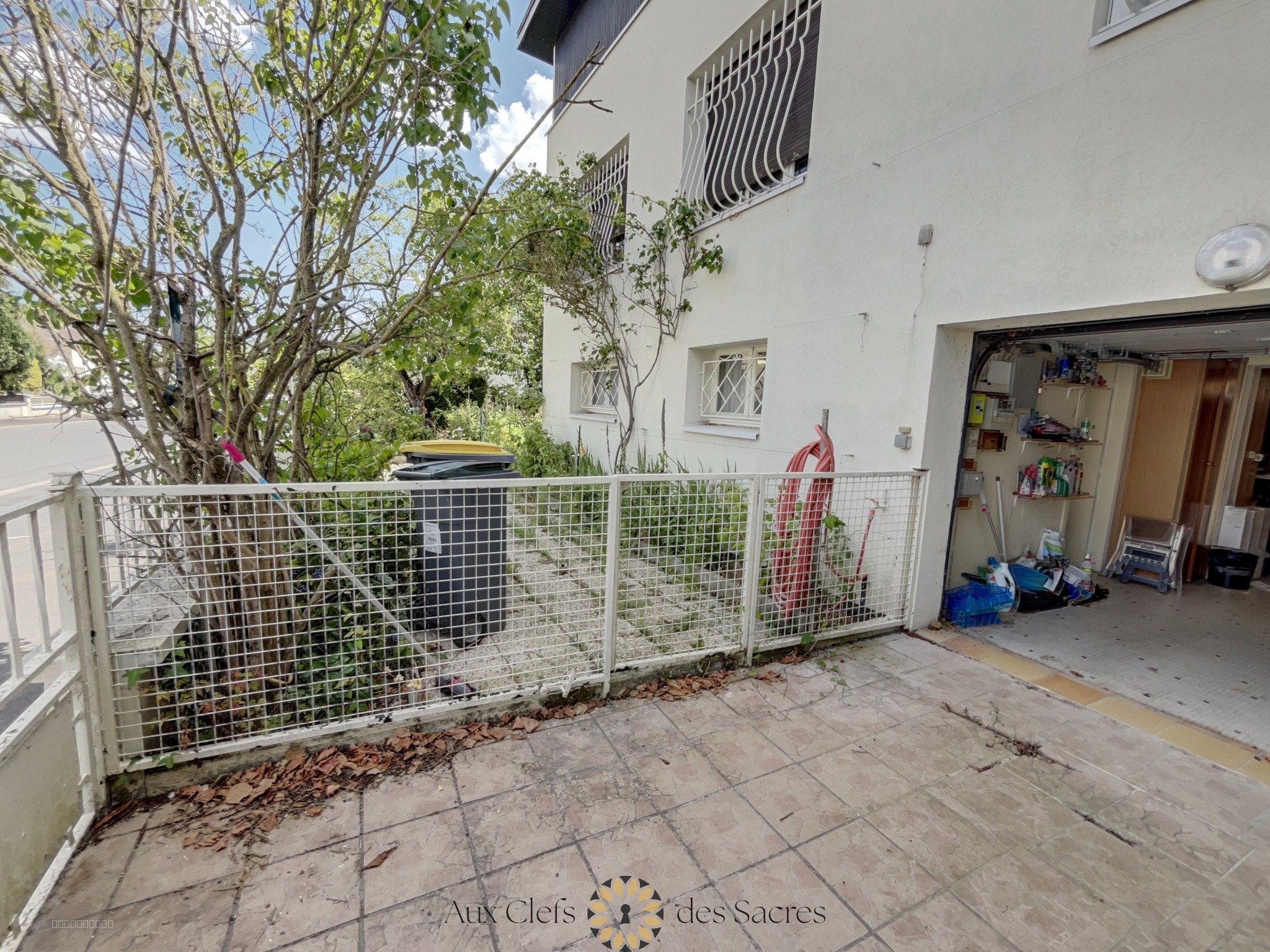 TINQUEUX : Maison T5 150m2 avec terrain et garage — photo 2