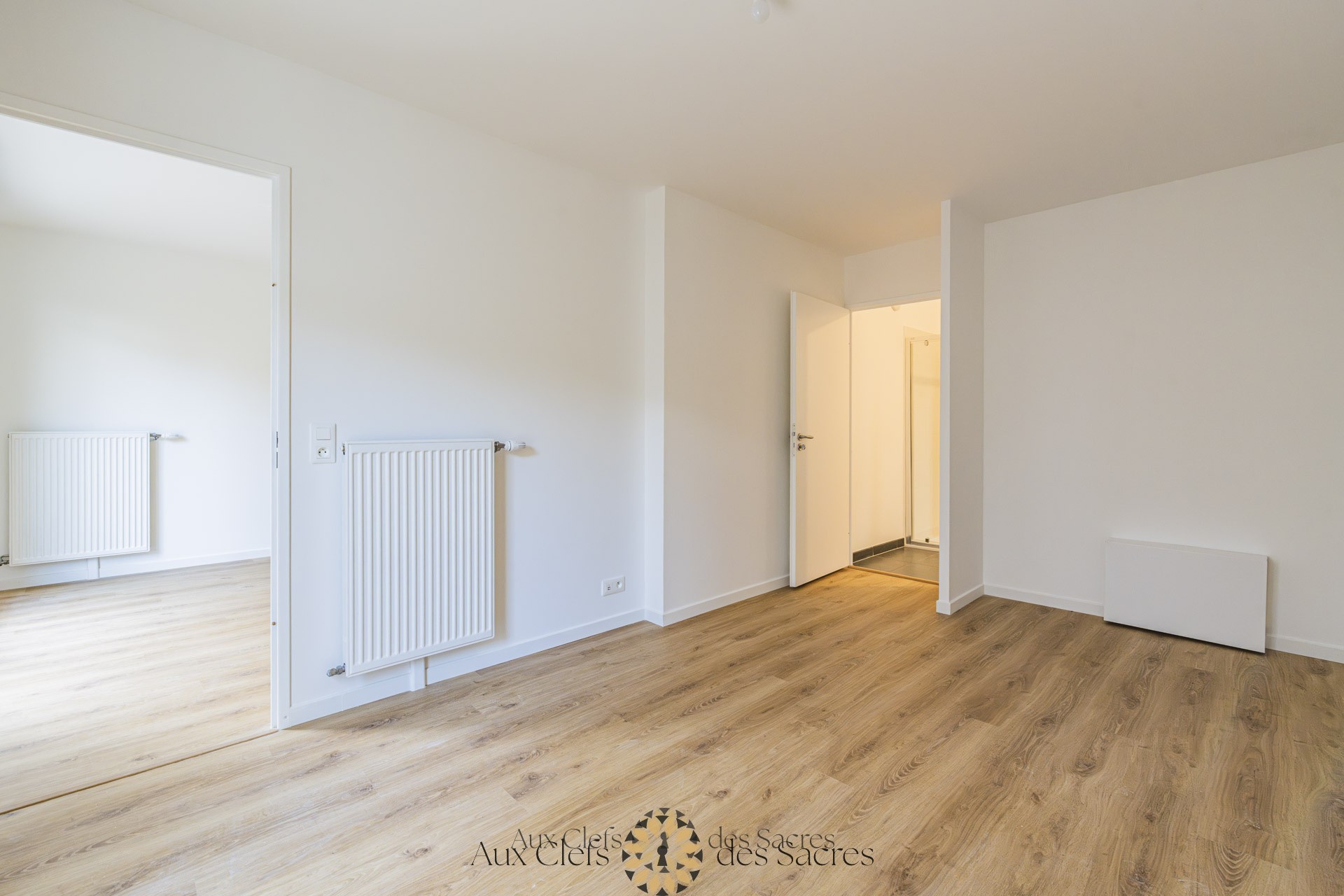 REIMS CENTRE - PONT DE VESLE / COMEDIE - APPARTEMENT T2 avec terrasse et stationnement — photo 14