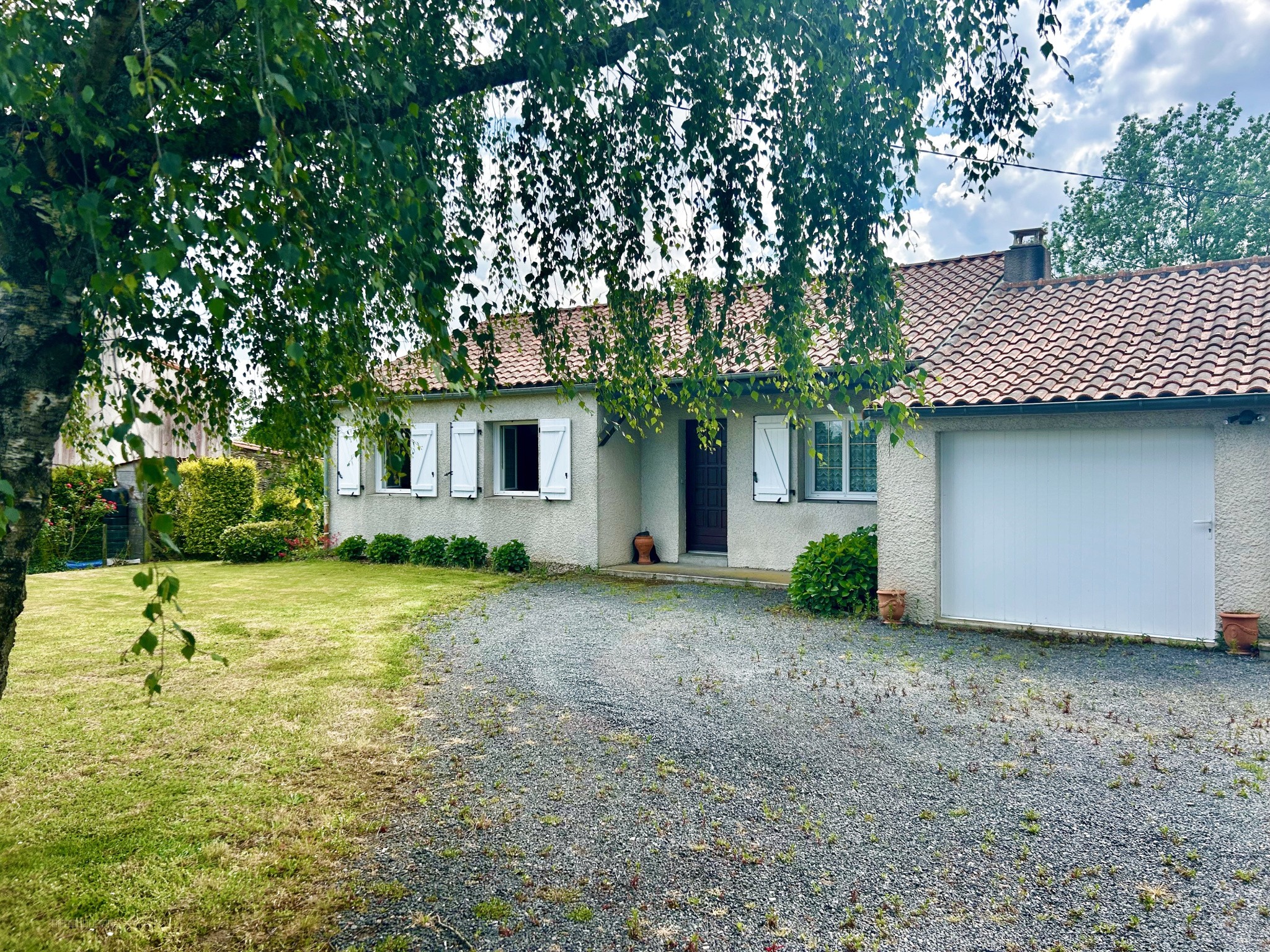 Maison familiale plain-pied en hameau — photo 4