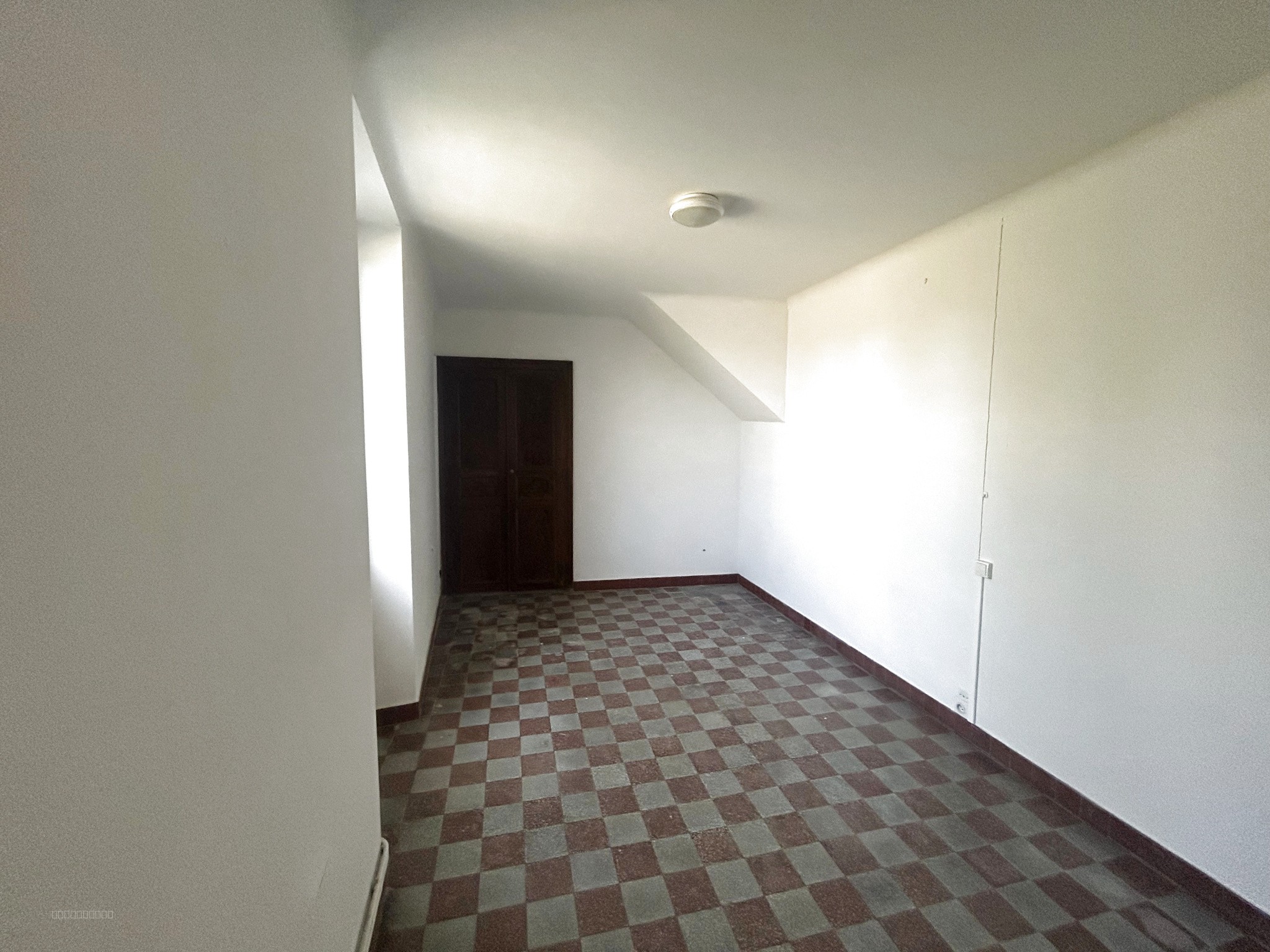 Maison familiale 3-4 chambres à rénover — photo 4