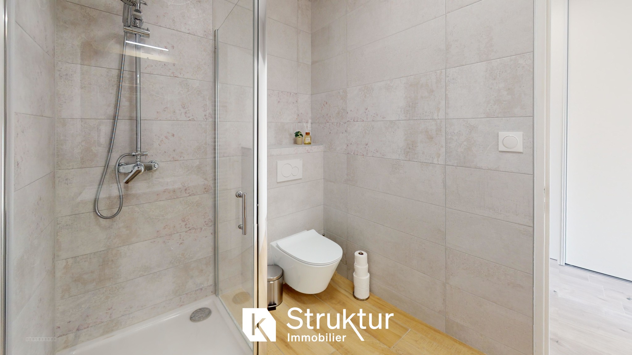 APPARTEMENT F2 RENOVE MEUBLE EN REZ DE CHAUSSEE — photo 2